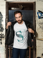 White TUY t-shirt with a California-inspired graphic, regular fit for a laid-back, coastal style by Urbaxo